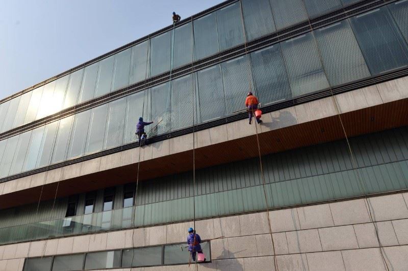深圳高空外墙清洗 资质齐全更放心